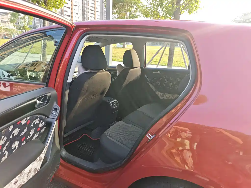 Volkswagen Golf — миниатюра 5