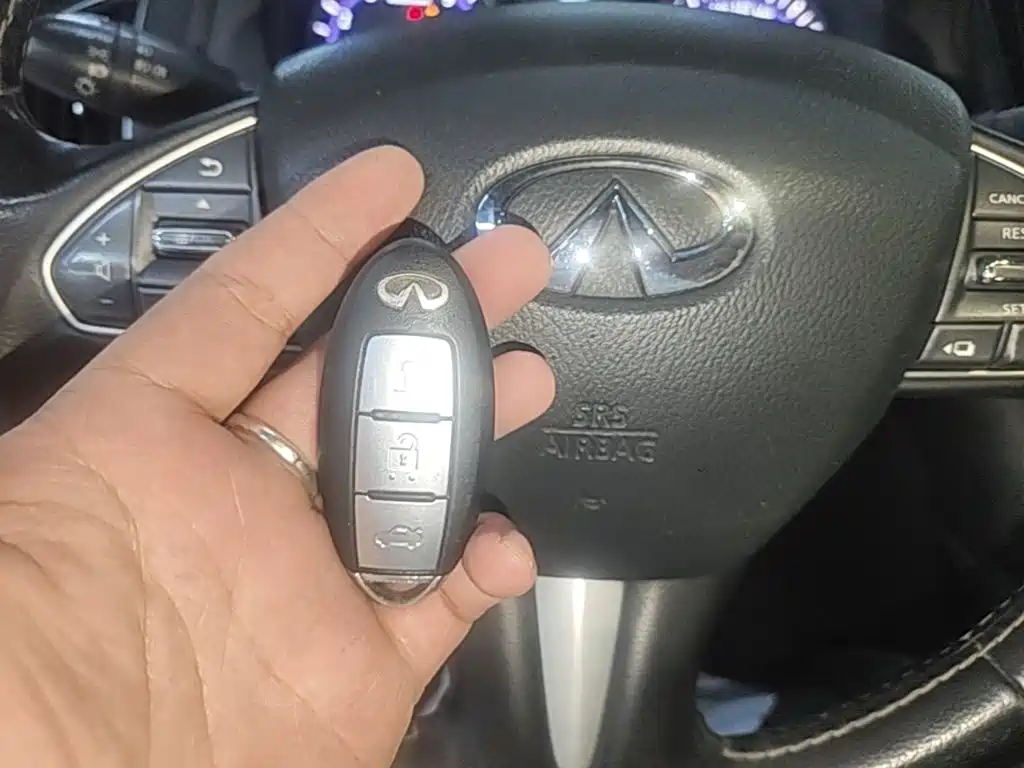 Infiniti Q50L — миниатюра 9