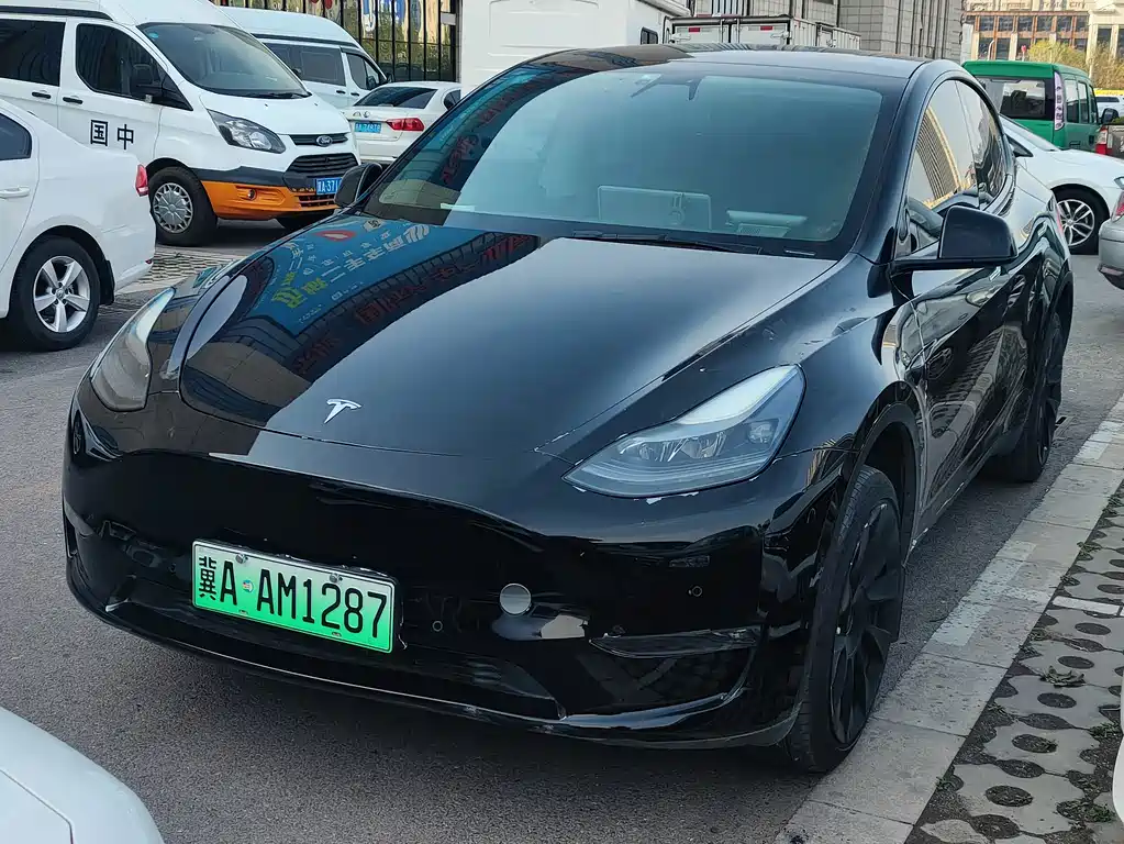 Tesla Model Y 2022