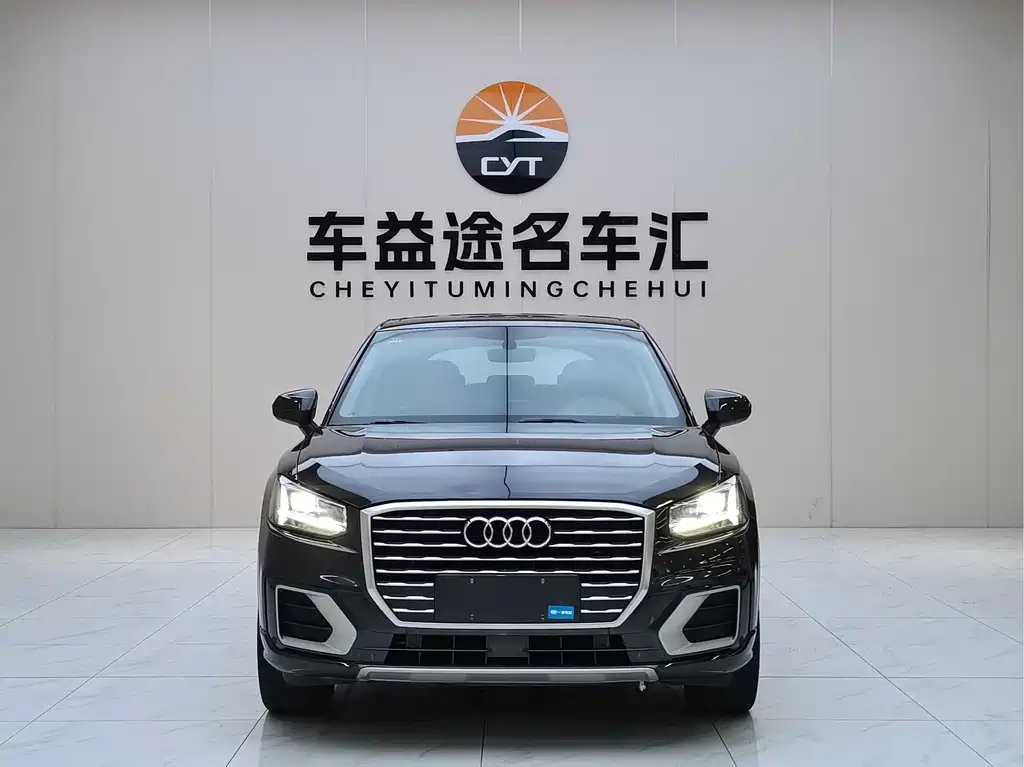 Audi Q2L 2020 35 TFSI Fashion