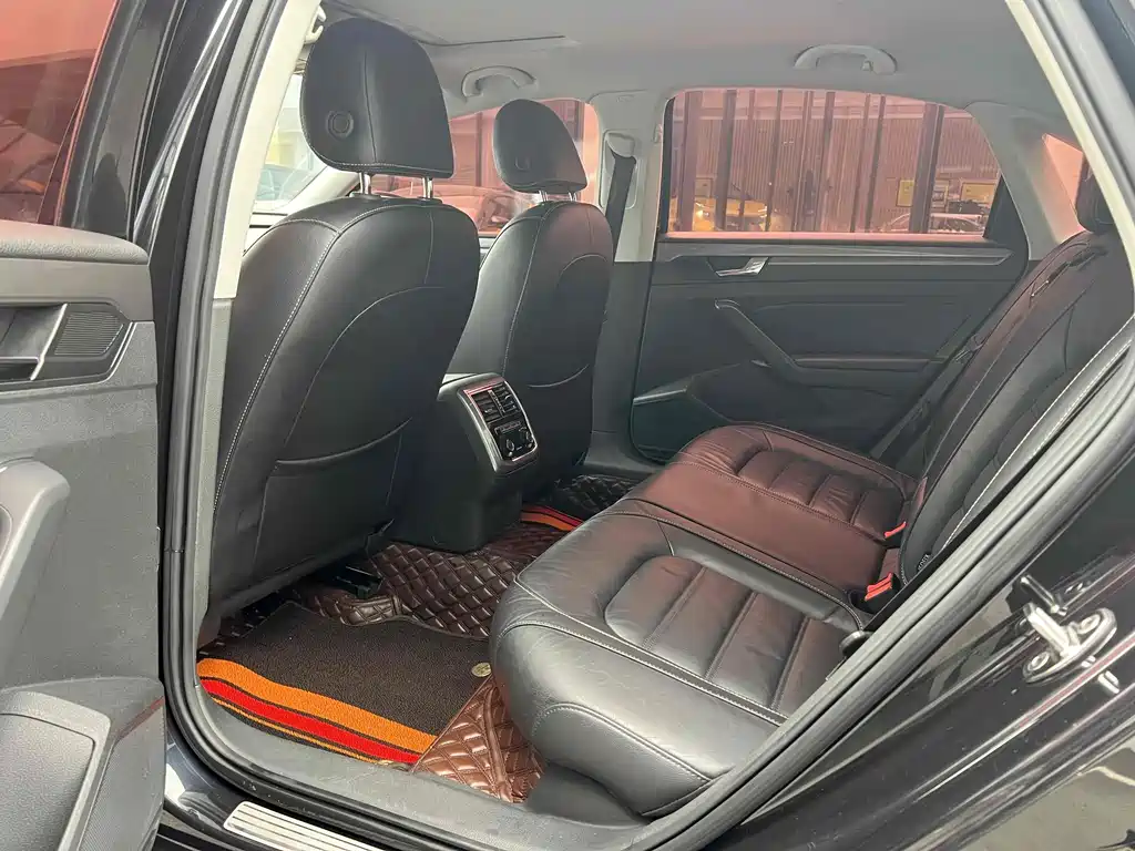 Volkswagen Passat 2017 330TSI DSG