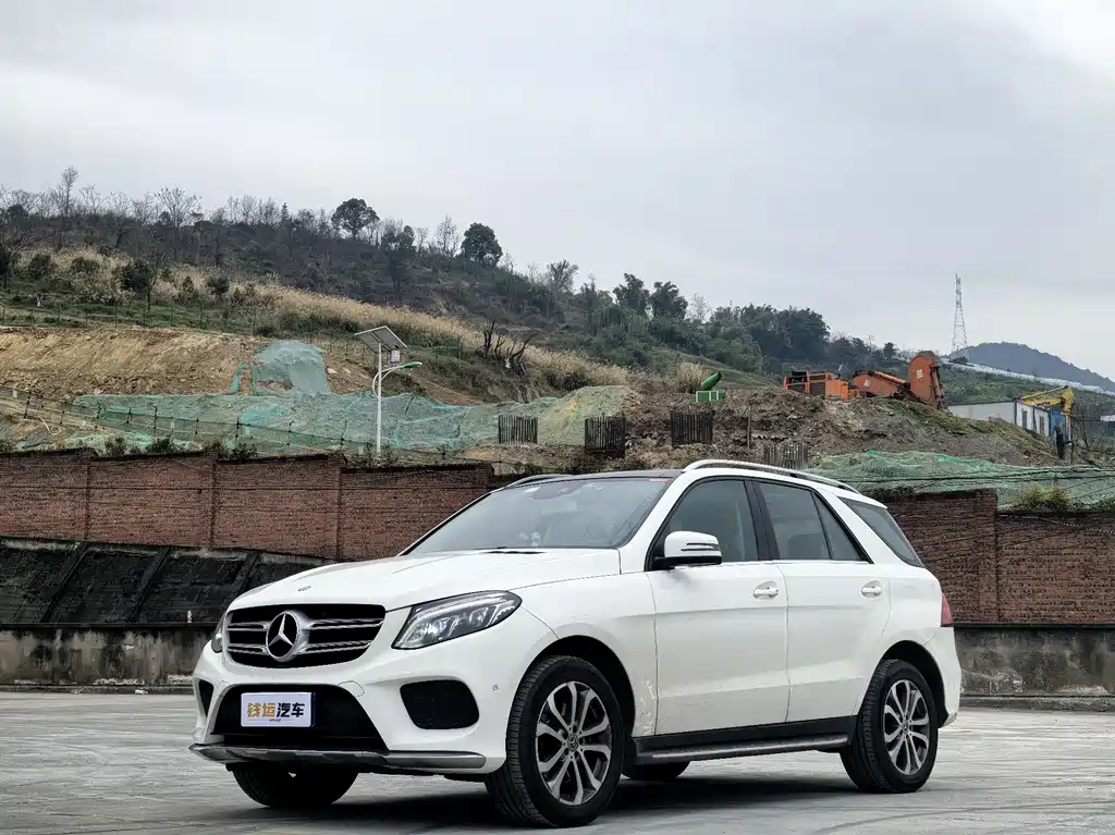 Mercedes-Benz GLE 2017