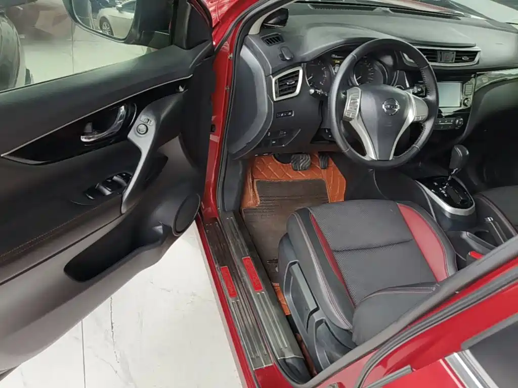 Nissan Qashqai — миниатюра 16