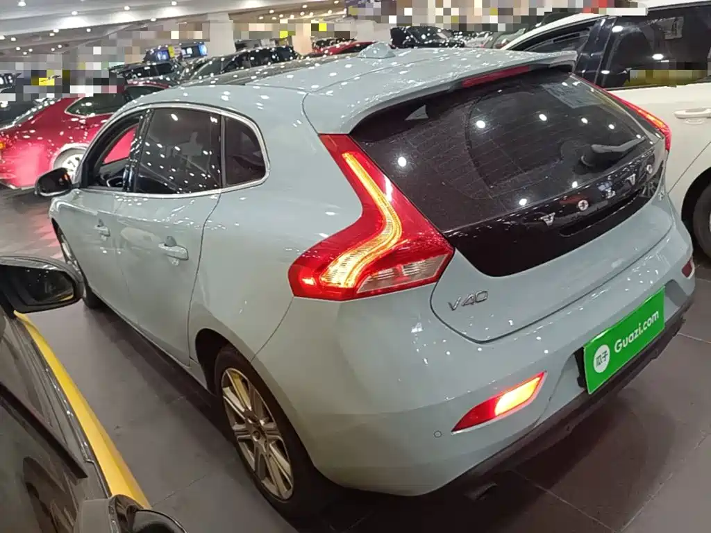 Volvo V40 — миниатюра 5