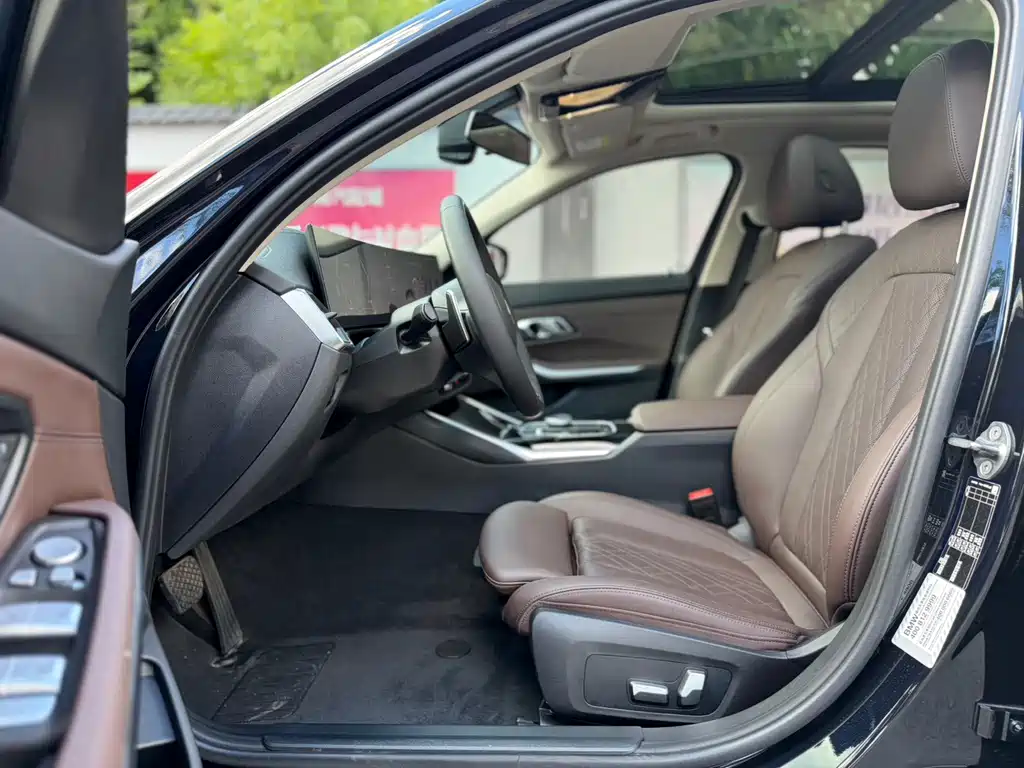 BMW 3 Series — миниатюра 13