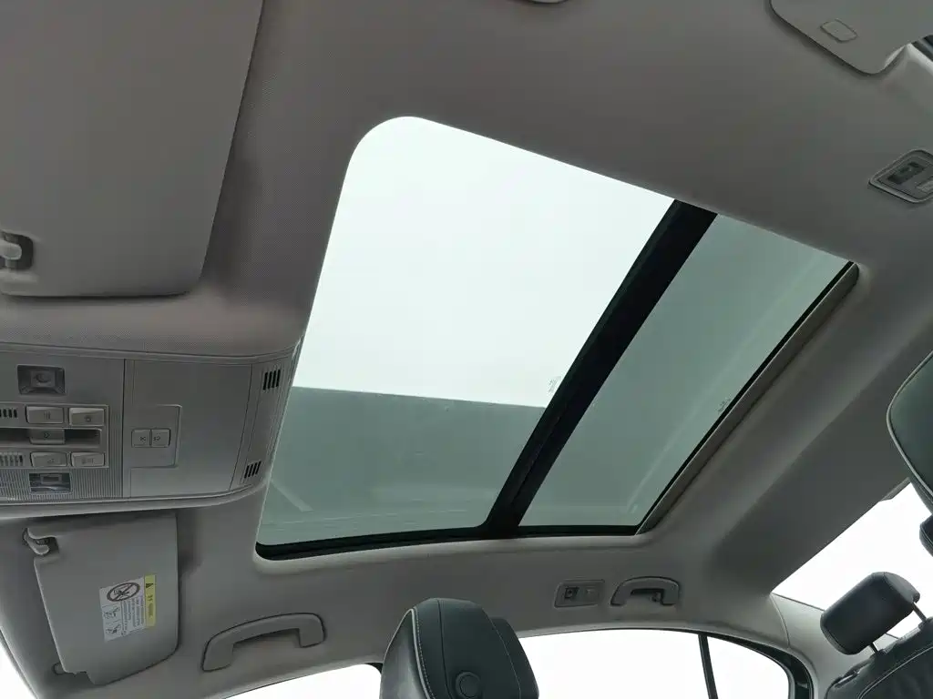 Volkswagen Magotan PHEV — миниатюра 14