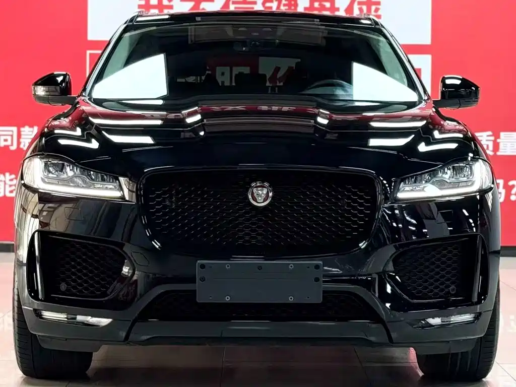 Jaguar F-PACE — миниатюра 3