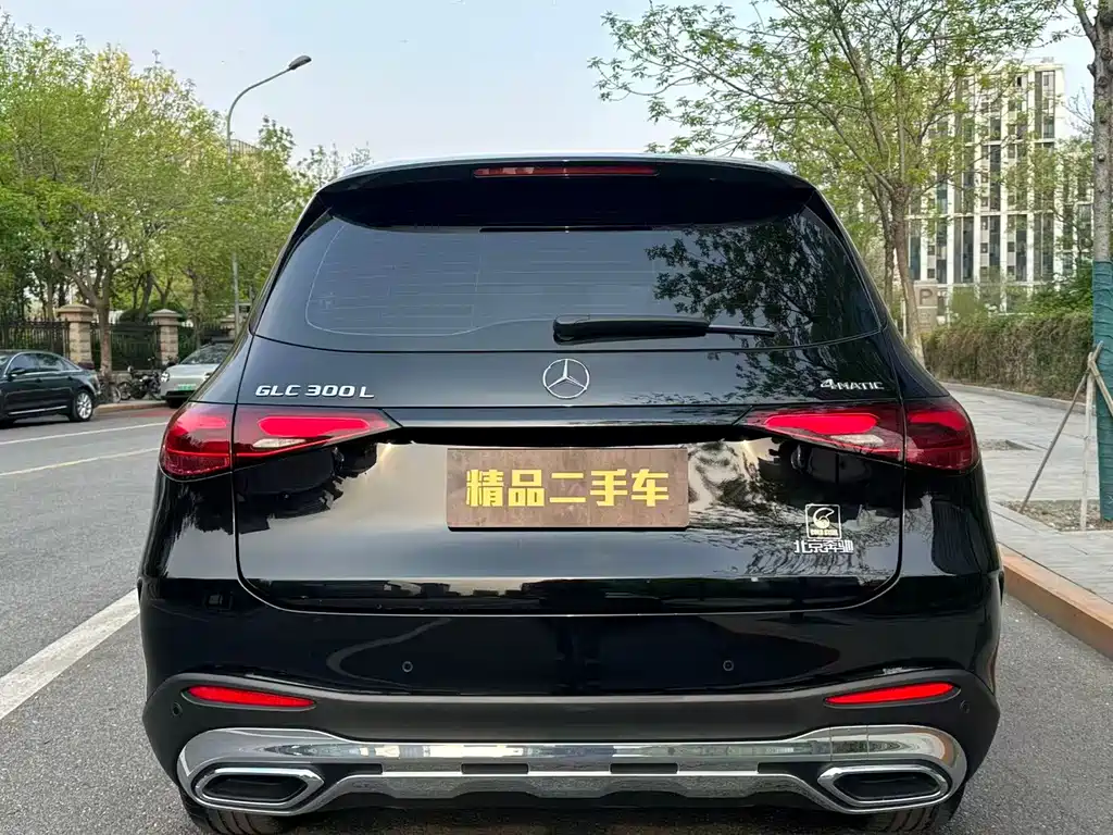 Mercedes-Benz GLC 2023 GLC 300 L 4MATIC 7 мест