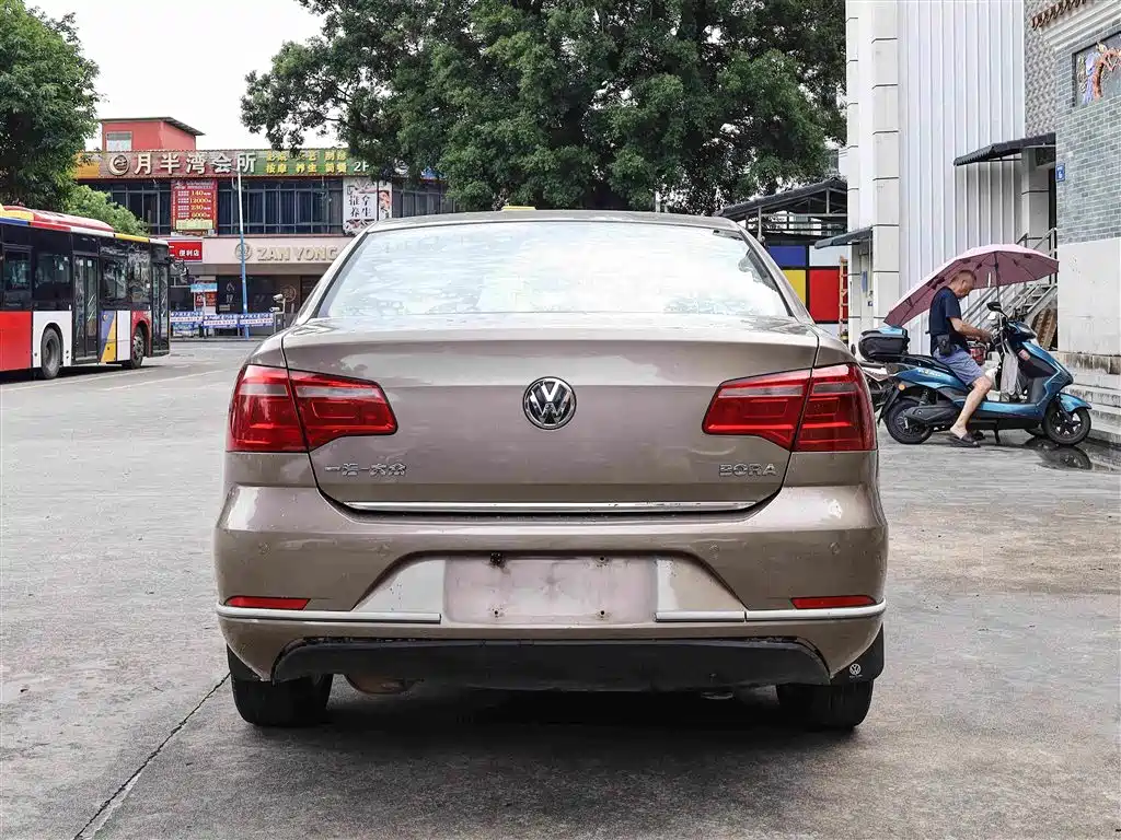 Volkswagen Bora 1.6L Auto Luxury Type, фото 8