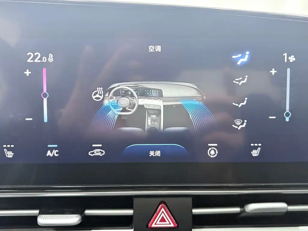 Hyundai Elantra — миниатюра 14