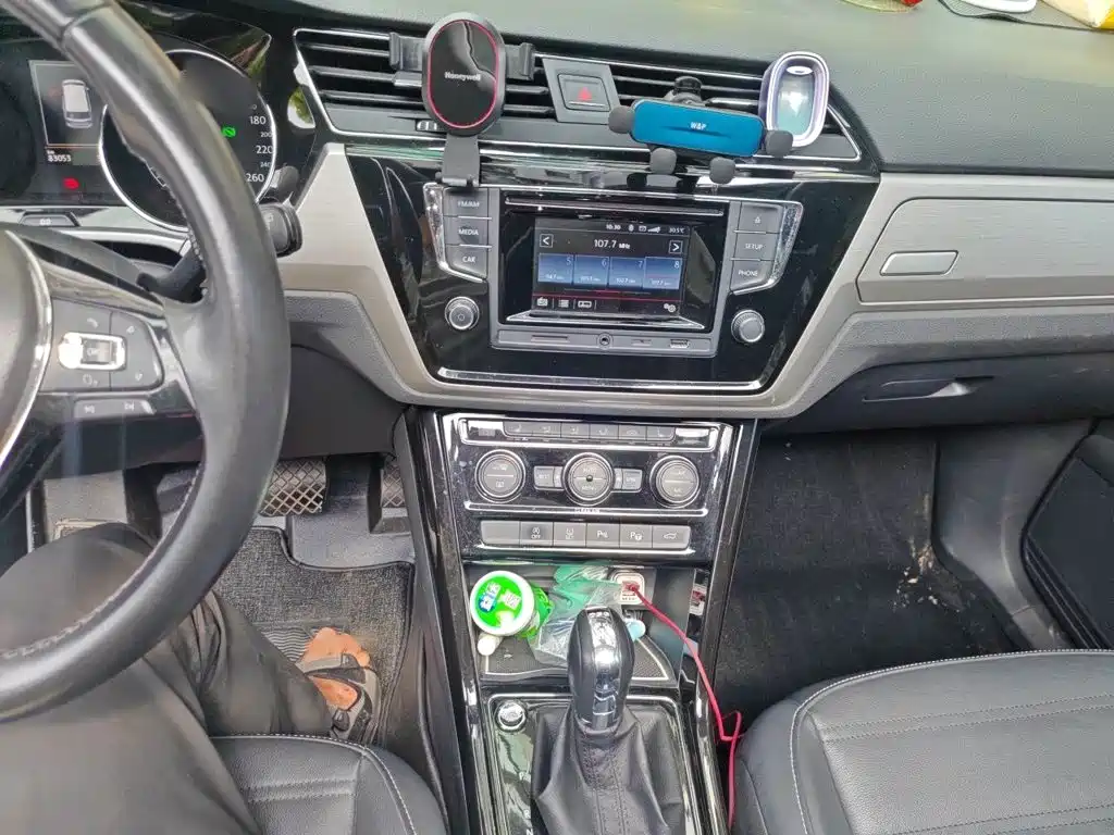 Volkswagen Touran — миниатюра 6