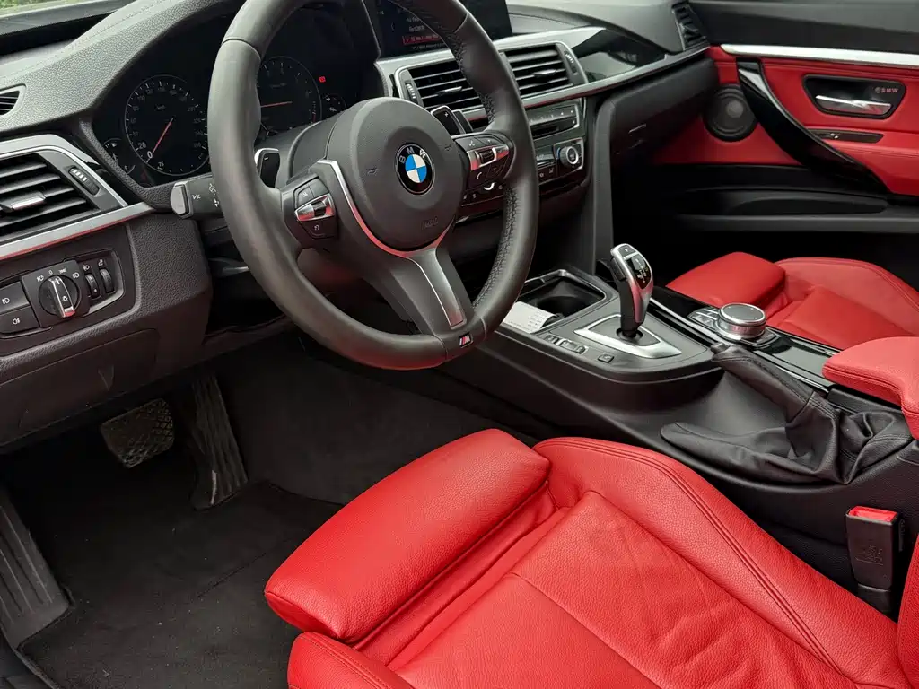 BMW 3 Series GT 3 GT 2019 320i M Sport