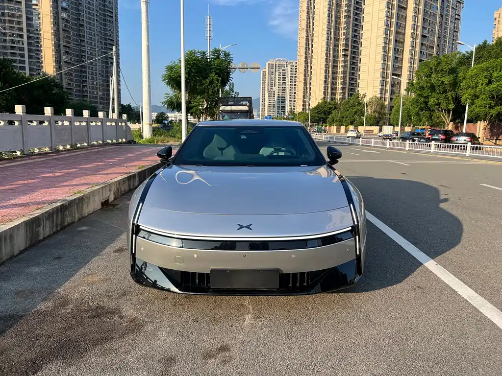 XPeng P7 — миниатюра 2