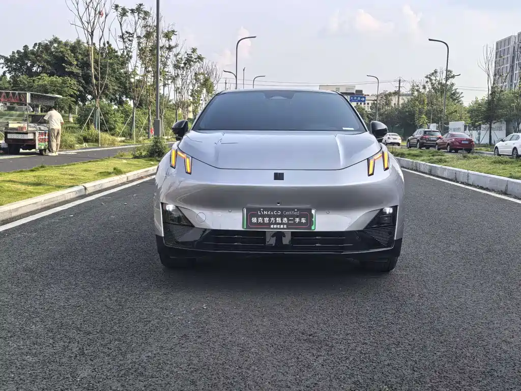 Lynk & Co Z20 — миниатюра 2