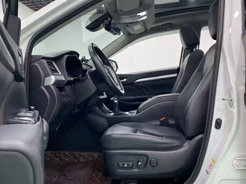 Toyota Highlander — миниатюра 4