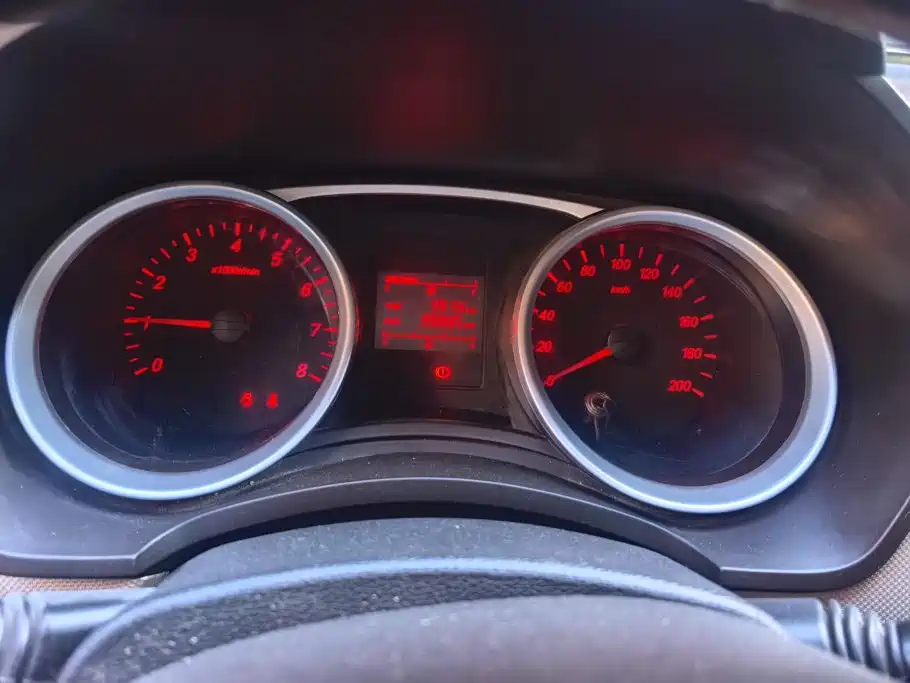 Wuling Hongguang — миниатюра 14