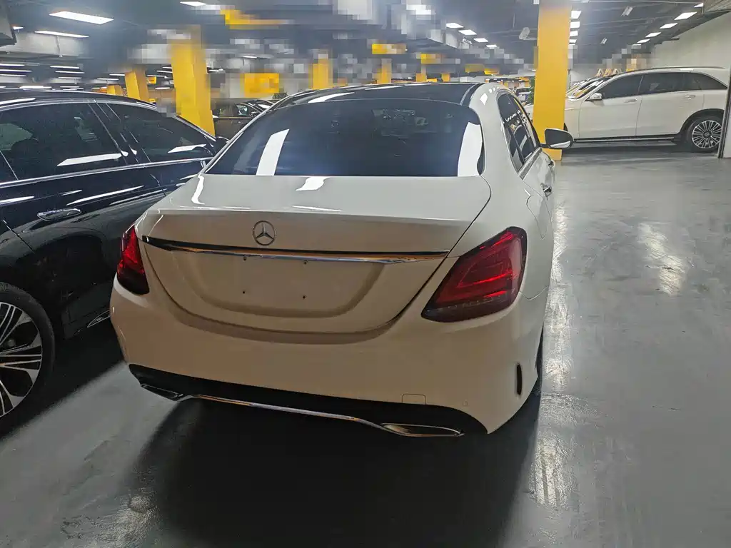 Mercedes-Benz C-Class — миниатюра 12