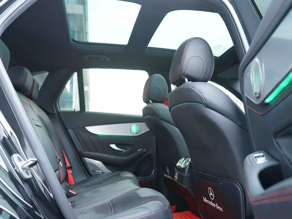 MERCEDES-BENZ GLC AMG