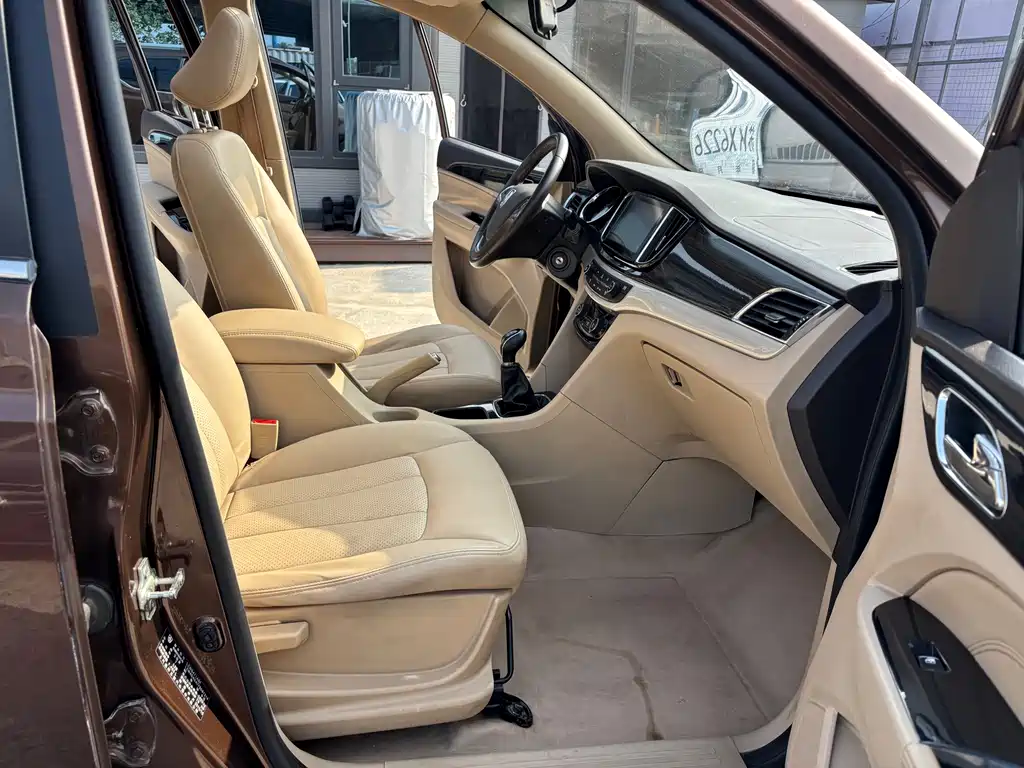 Baojun 730 — миниатюра 9