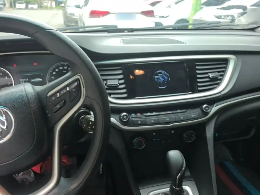 Buick Excelle — миниатюра 10
