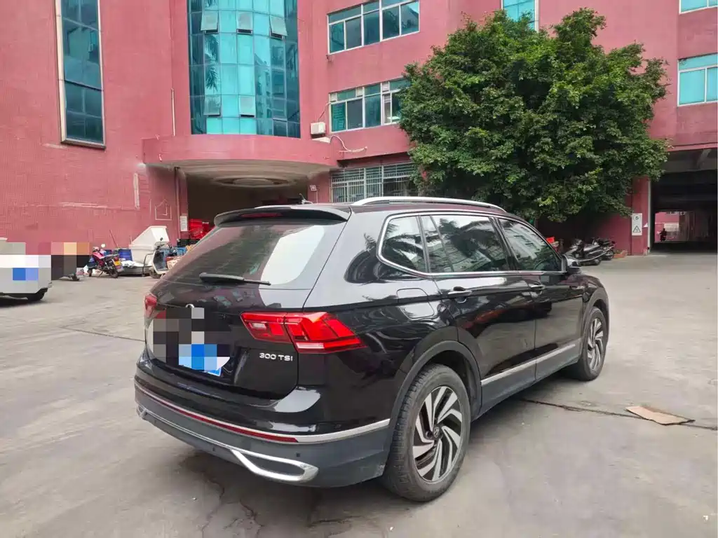 Volkswagen Tiguan L — миниатюра 7
