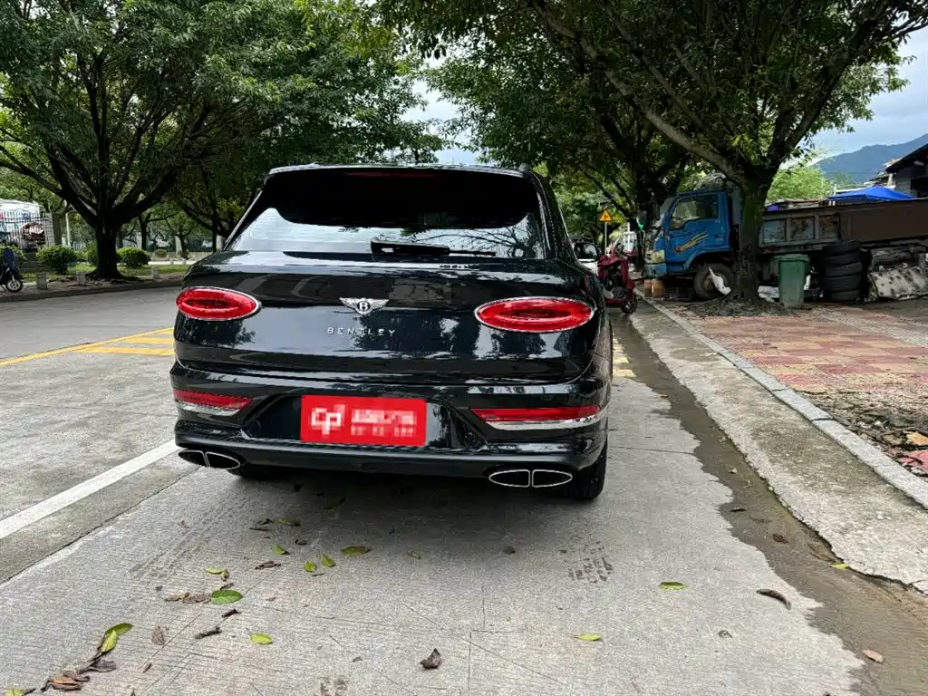 Bentley Bentayga 2022 4.0T V8