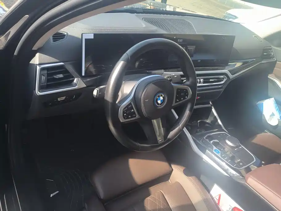 BMW i3 — миниатюра 12