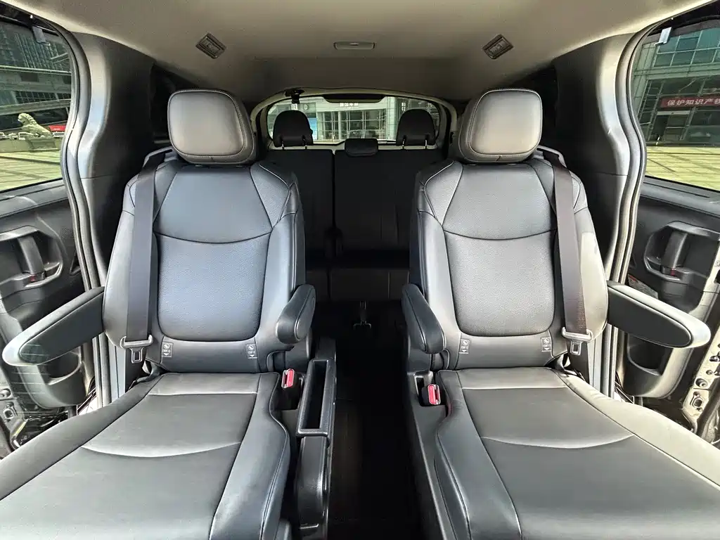Toyota Granvia 2026 2.5L Comfort