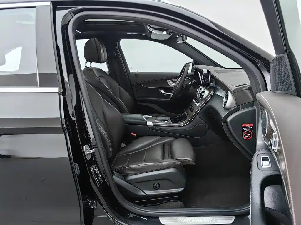 Mercedes-Benz GLC — миниатюра 23