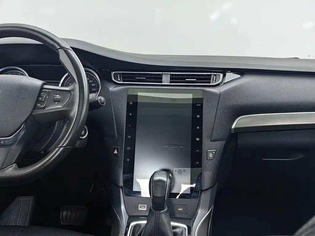Peugeot 408 — миниатюра 12