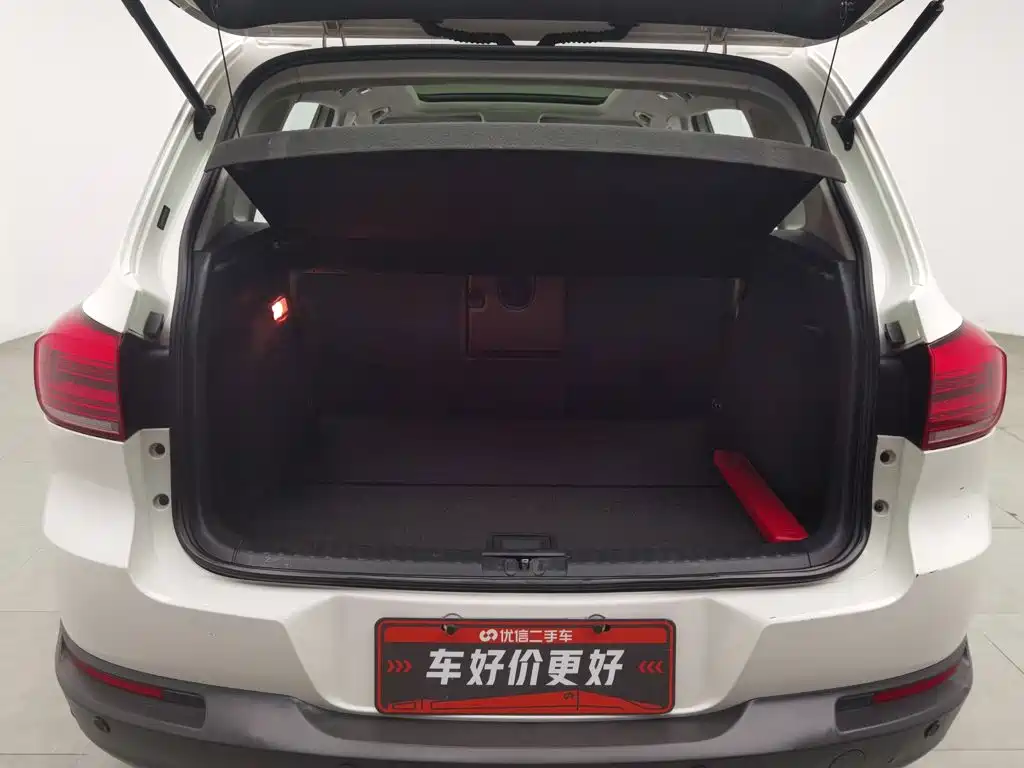 Volkswagen Tiguan — миниатюра 16