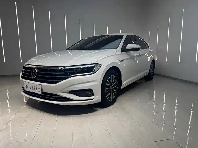 VOLKSWAGEN SAGITAR 2020