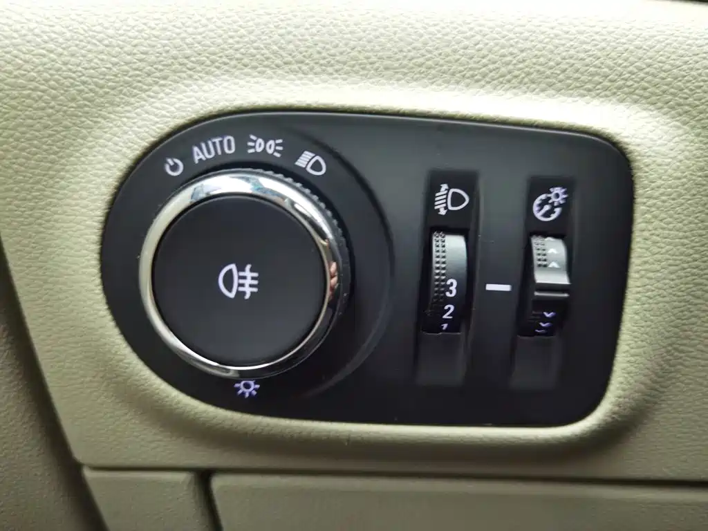 Buick Verano — миниатюра 21