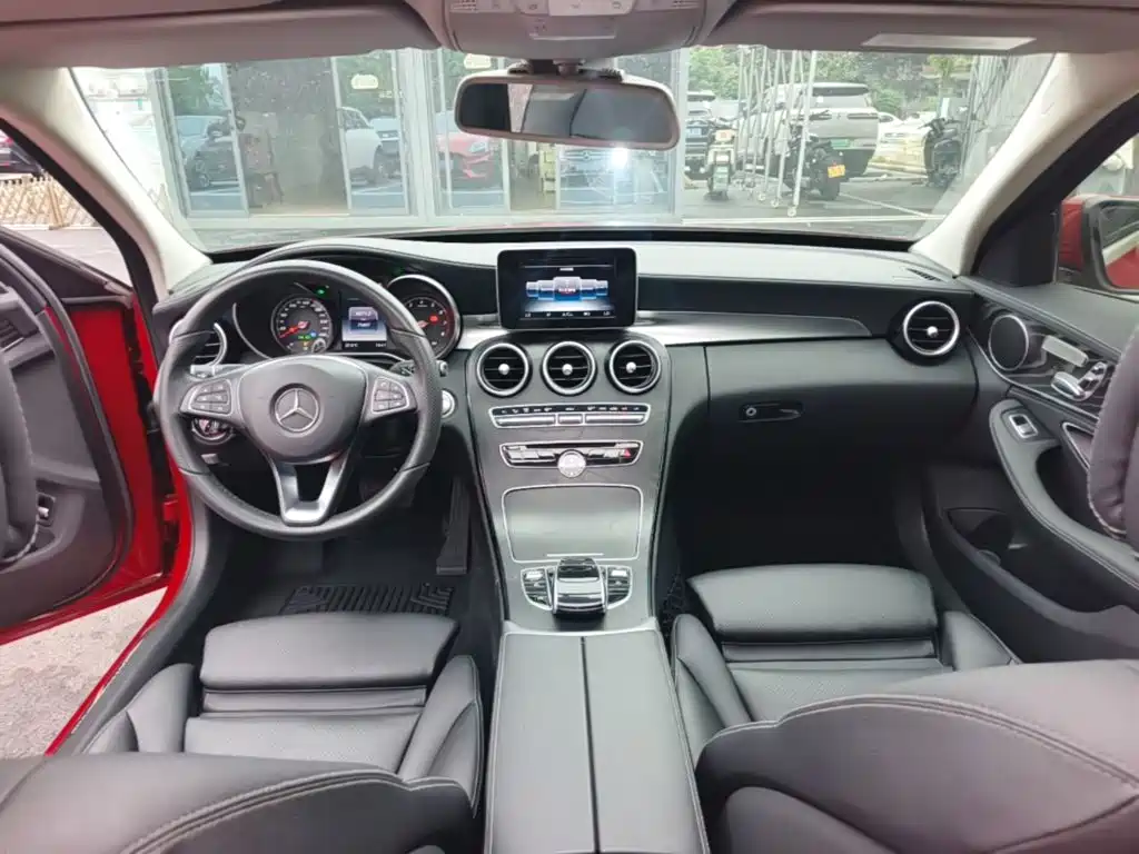 Mercedes-Benz C-Class — миниатюра 10