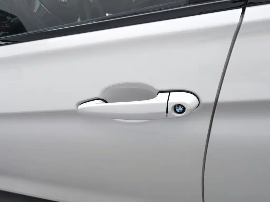 BMW 3 Series — миниатюра 18