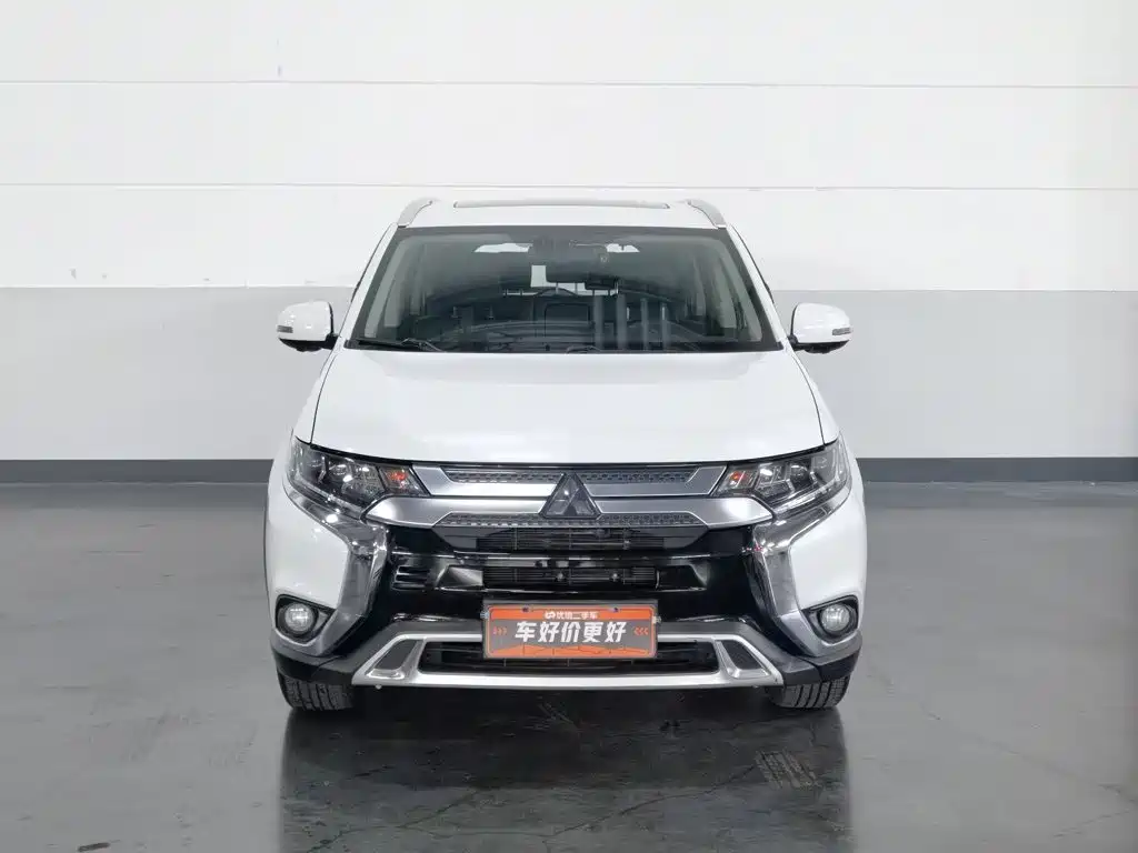 Mitsubishi Outlander — миниатюра 3