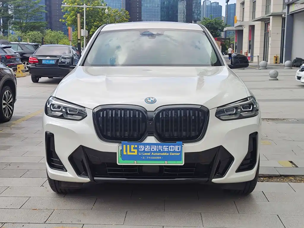 BMW iX3 2022 Lead