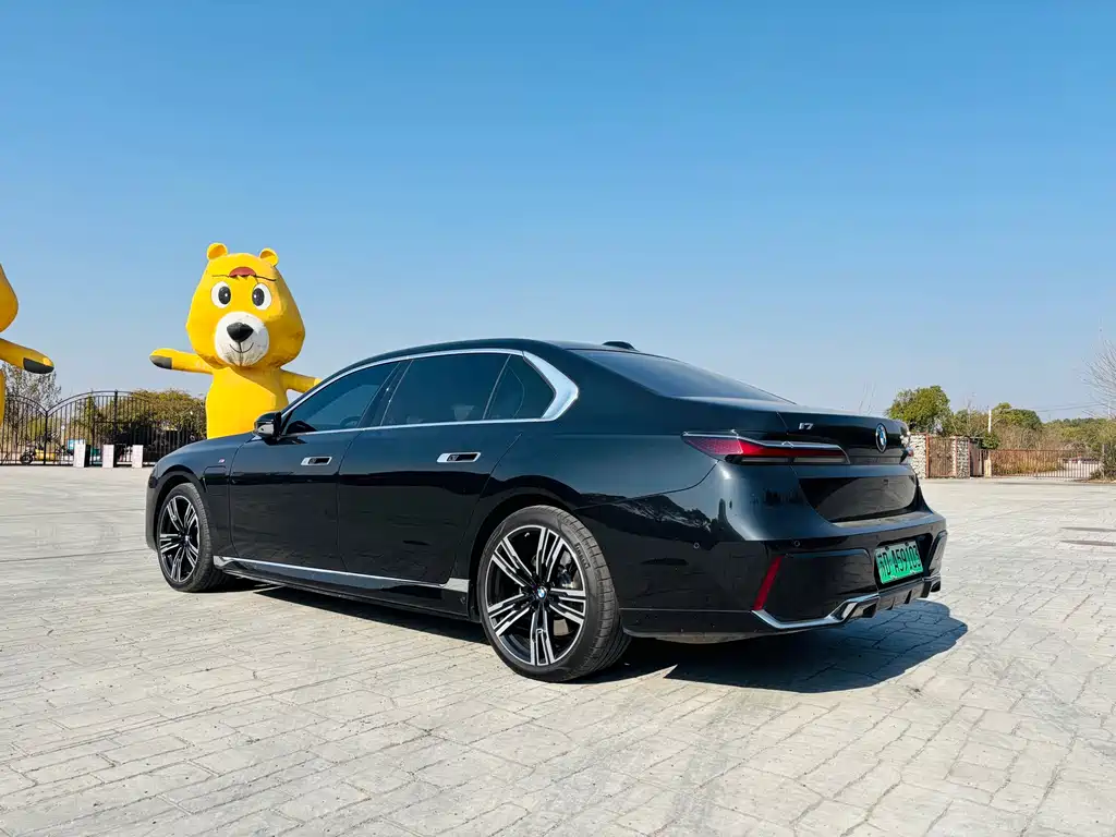 BMW i7 2023 eDrive50L Premium M Sport