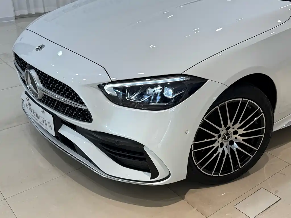Mercedes-Benz C-Class — миниатюра 9
