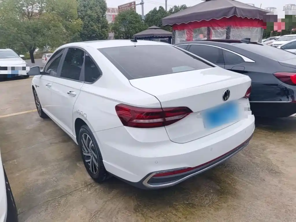 Volkswagen Lavida — миниатюра 5