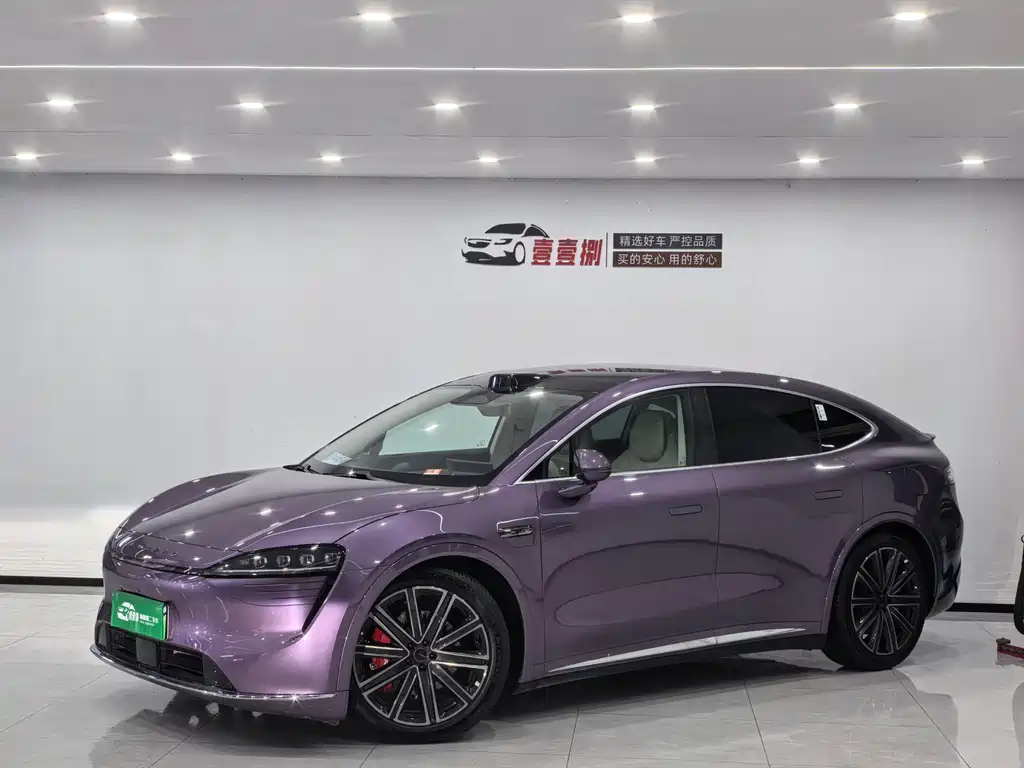 智界 Zhijie R7 2025