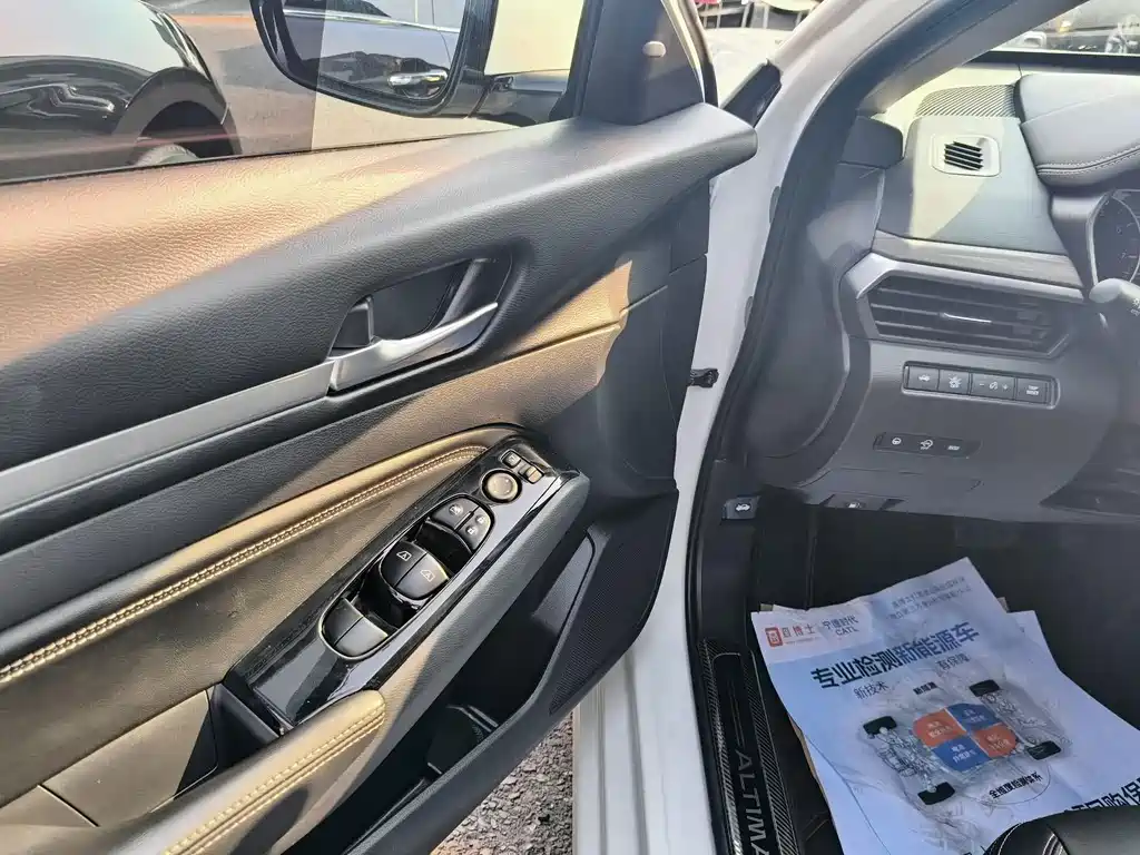 Nissan Teana — миниатюра 11