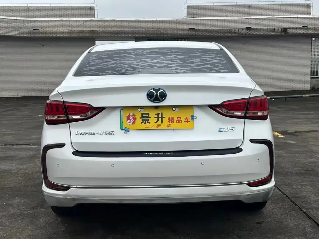 BAIC EU5 — миниатюра 6