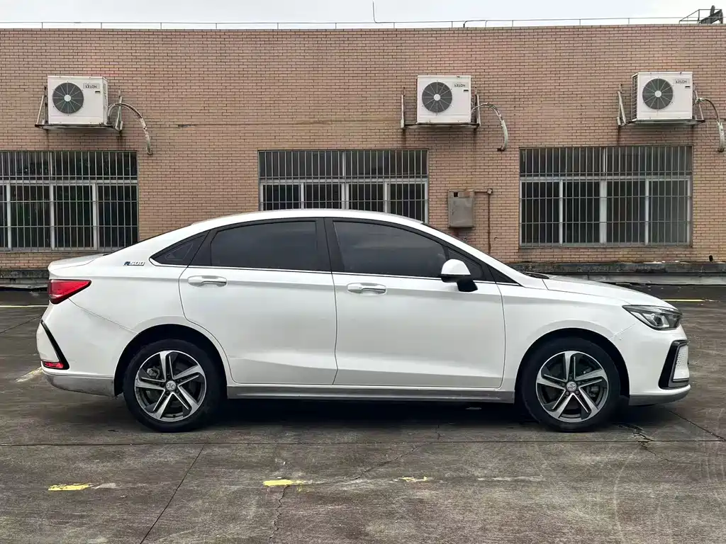 BAIC EU5 — миниатюра 4