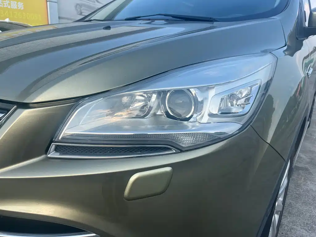 Ford Kuga — миниатюра 2