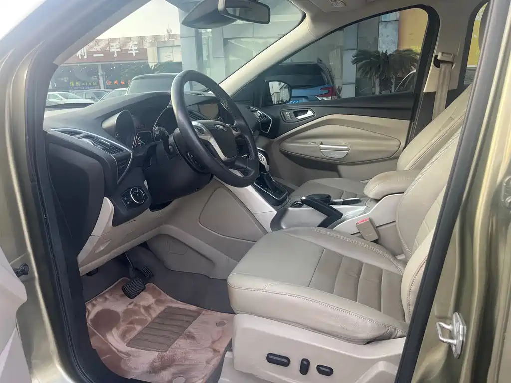 Ford Kuga — миниатюра 6