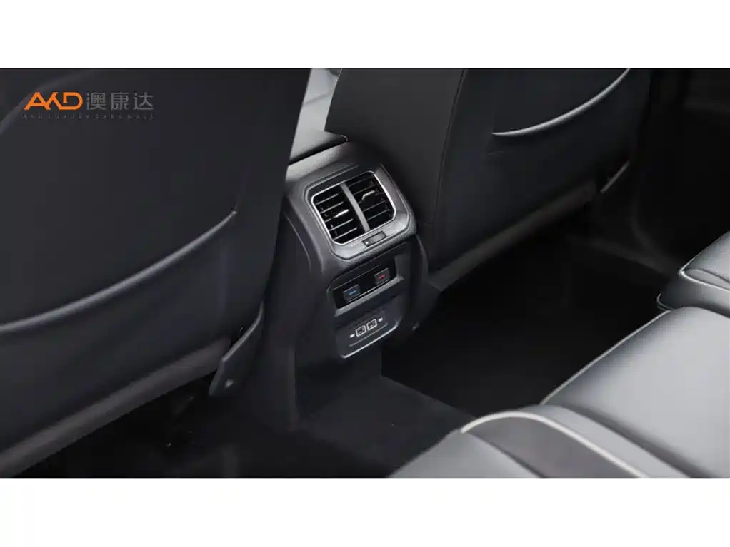 Volkswagen Tiguan L PHEV — миниатюра 9