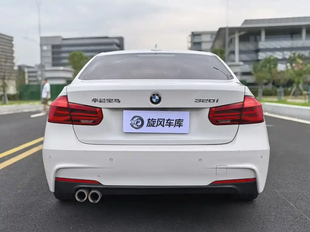 BMW 3 Series — миниатюра 10