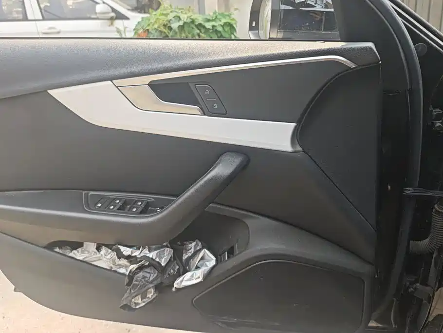 Audi A4L — миниатюра 7