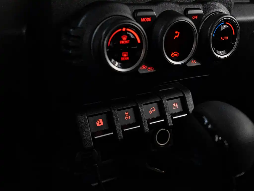 Suzuki Jimny — миниатюра 11